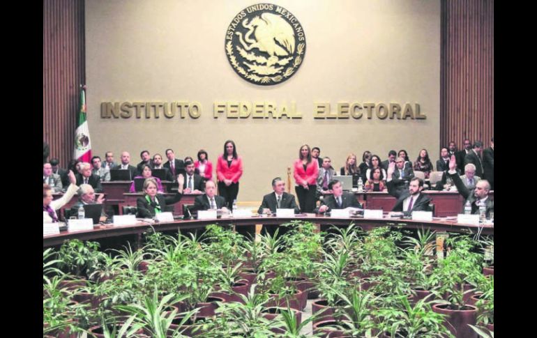 Resolución. El IFE con el dictamen que elaboró la Unidad de Fiscalización, exonera al Partido Revolucionario Institucional. NTX /