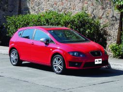 VELOZ. El auto se siente contundente una vez que entra el turbo en acción.  /