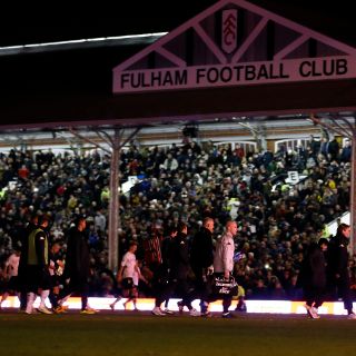 Craven Cottage se queda sin luz