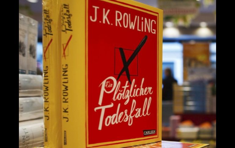 Una vacante imprevista, la nueva novela de la inglesa J.K.Rowling, editada por Salamandra. ARCHIVO /