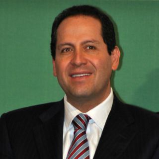 Eruviel Ávila toma protesta a nuevos funcionarios