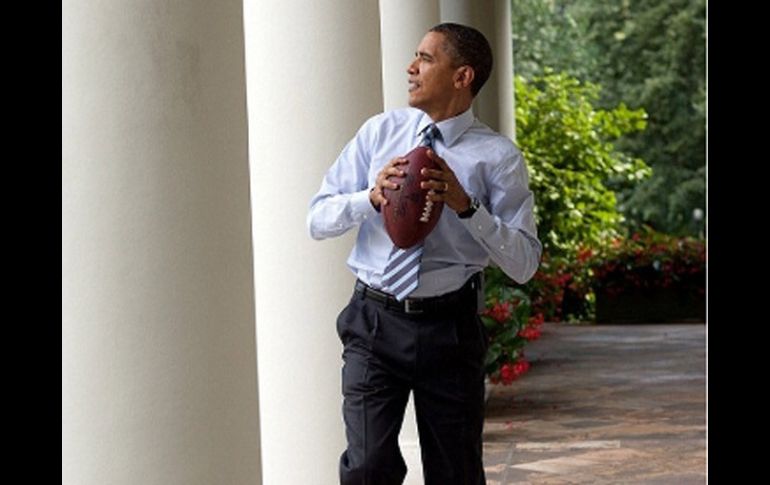 Barack Obama será uno de los millones de televidentes que verán el juego de esta tarde entre Cuervos y 49ers.  /
