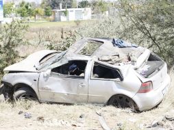 Policía Municipal acudió al lugar del percance, ubicado en la carretera que conduce de la cabecera municipal a Santa Fe.  /