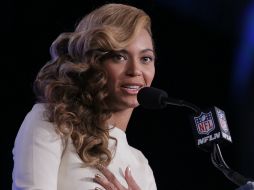 Beyoncé es la figura central del medio tiempo del Super Bowl. XINHUA /