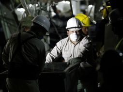 Continúan las labores tras la explosión. AP /