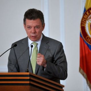 Santos ofrece a ELN enviar al CICR para liberar a empleados de minera