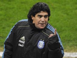 Maradona insiste en demostrar su inocencia, las acusaciones siguen. AFP /