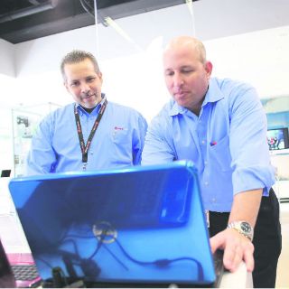 El fundador de Dell sacará a la compañía de la bolsa