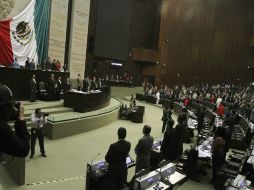 Iniciaron la sesión con un minuto de silencio en memoria de las víctimas de la explosión en la Torre Pemex. NTX /