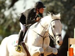 Juan Pablo Gaspar en competencia a lomos de Puertas Blue Dream. ESPECIAL /