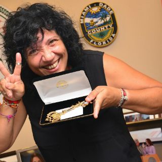 Rosana recibe las llaves de la ciudad de Miami