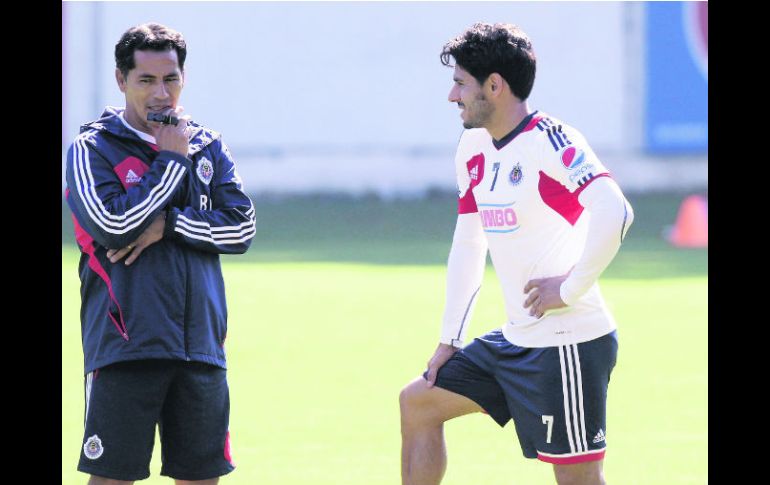 Benjamín Galindo trabaja con los elementos disponibles, mientras que a Rafael Márquez Lugo le dosifican las cargas de trabajo. MEXSPORT /