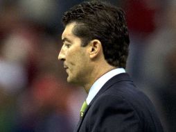 De la Torre dice que Jamaica es un equipo que juega bien parado dentro del campo y destaca su fuerza física. AFP /