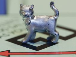 El popular juego fue inventado por Charles Darrow, un vendedor desempleado. En la imagen, el gato, la nueva figura del tablero. AP /