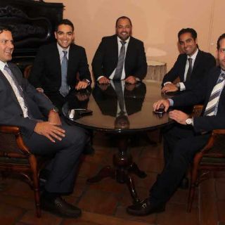 Comparten experiencia con jóvenes empresarios