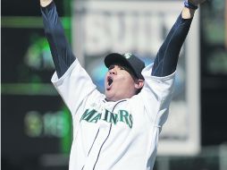 A festejar. Félix Hernández se ha convertido en el rostro de la franquicia de Seattle. AP /