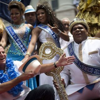 El Rey Momo recibe las llaves de Río de Janeiro