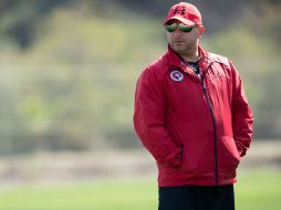 Antonio Mohamed observa la práctica de su equipo. MEXSPORT /