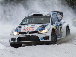Ogier a bordo del Polo supo controlar las acciones en el segundo día del Rally de Suecia. AP /