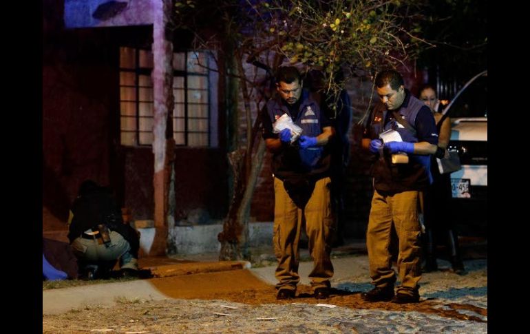 De manera extraoficial se sabe que el director fue alcanzado por balas calibre .9 milímetros y AK-47.  /