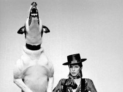 ''David Bowie'', de Terry O’Neil (1974), una de las obras que integran la exposición recién inaugurada en la galería Tate. EFE /