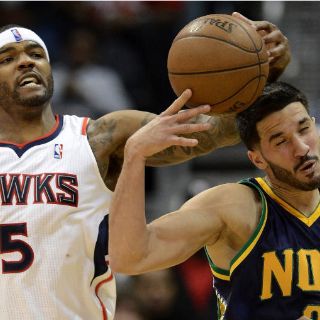 Vásquez logra triple-doble en el triunfo de los Hornets