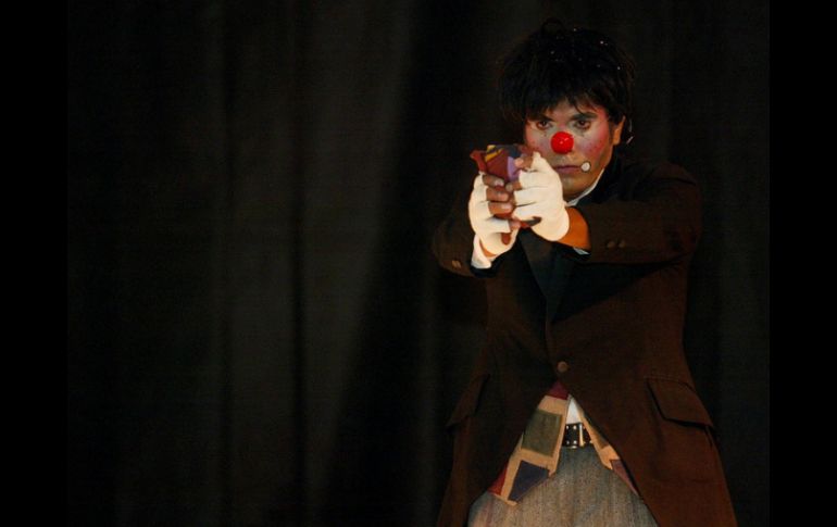 ''Guerra, a clown play'', es interpretada por tres ''clowns'' de la compañía La Piara. ARCHIVO /