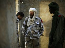 Los soldados malíes reforzaron la seguridad en Gao un día después del primer atentado suicida en el país. ARCHIVO /