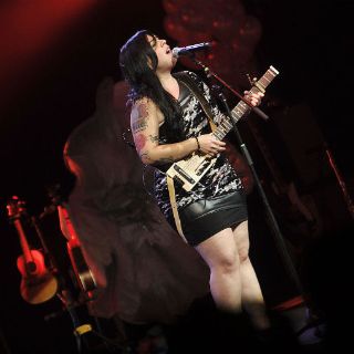 Carla Morrison y Enjambre, dos talentos emergentes