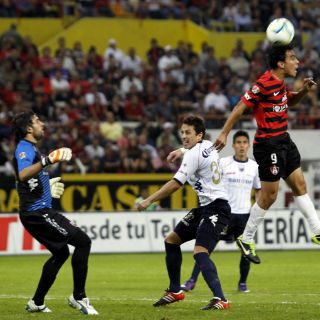 ¡Siete puntos arriba de Gallos!