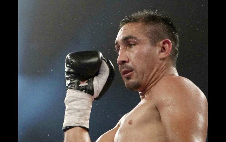 Soto vuelve a la cima en la función ''De poder a poder'' MEXSPORT /