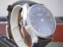 Un reloj especial para zurdos, novedades de mercado para un gran segmento poblacional casi olvidado. ESPECIAL /