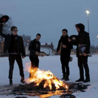 Fall Out Boy regresa al ruedo, anuncia disco y presenta video