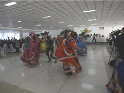 Los militares e invitados amenizaron la celebración con un desayuno, además de baile y música folclórica.  /