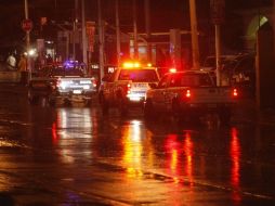 Los atacantes arrojaron contra los GATES un ''ponchallantas'', lo que los detuvo, para después dar paso al enfrentamiento. ARCHIVO /