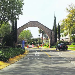 Calles ''privatizadas'' afectan conexión de la metrópoli