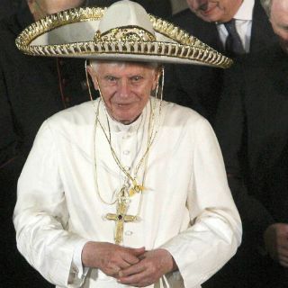 Renuncia de Benedicto XVI, ejemplo de entereza: historiador