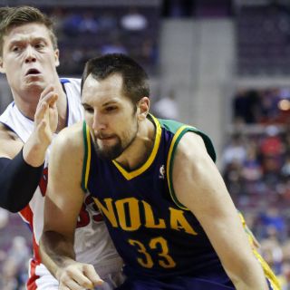 Anderson destroza a Detroit con sus triples