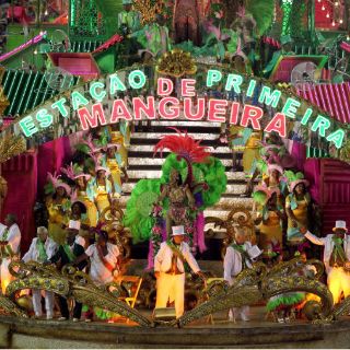 Mangueira y Beija-Flor cierran jornada de desfiles en Río