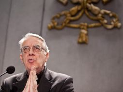 El portavoz vaticano, Federico Lombardi, confirma que al Papa Benedicto XVI se le operó para cambiar las pilas de su marcapasos. EFE /