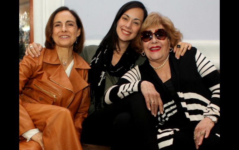 Diana Bracho, Gabriela de la Garza y Silvia Pinal, ayer durante una reunión con los medios de comunicación. EL INFORMADOR /