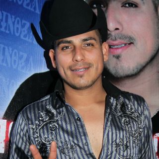 Comparte Espinoza Paz que muerte de Jenni Rivera marcó su vida