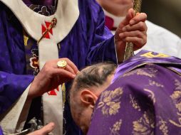 Benedicto XVI inició hoy la celebración de su última misa por el Miércoles de Ceniza como Papa. AFP /
