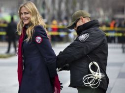 Daryl Hannah junto con otros activistas es arrestada delante de la Casa Blanca. EFE /