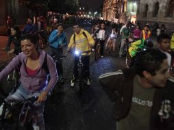 El grupo de ciclistas recorrerán la ciudad considerando lugares y zona que respondan a la temática del día. ARCHIVO /