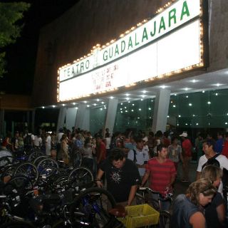 Al Teatro en Bici presenta cartelera 2013
