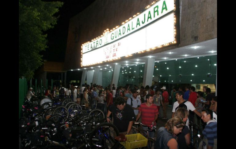 Como cada año, Al Teatro En Bici invita a los aficionados a las artes para ver las puestas en escena. ARCHIVO /