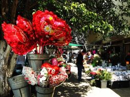 Son más solicitados los dulces y chocolates, detalles más pequeños y económicos para demostrar cariño fraterno o de pareja.  /