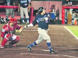 Se queda. Karim García jugará con Sultanes de Monterrey y no con la novena Tricolor. ESPECIAL /