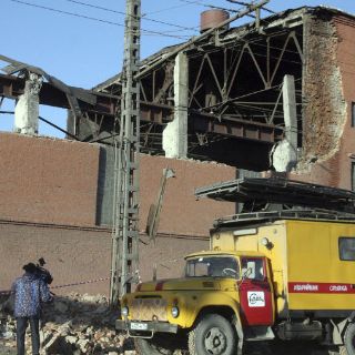 Cientos de lesionados por caída de meteorito en Rusia